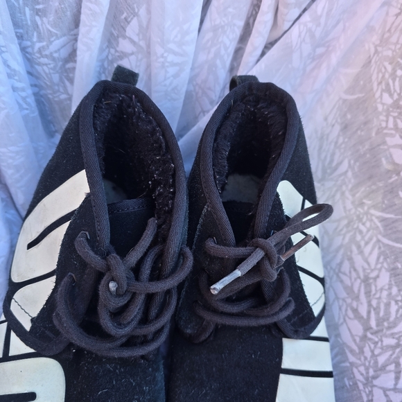 UGG Black and White Men's Rain & Snow Boots Size 6 - Picture 9 of 11